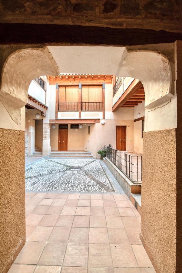 ~Bronze~ Edificio Historico S. Xvi. Centro Apartment Toledo Exterior photo