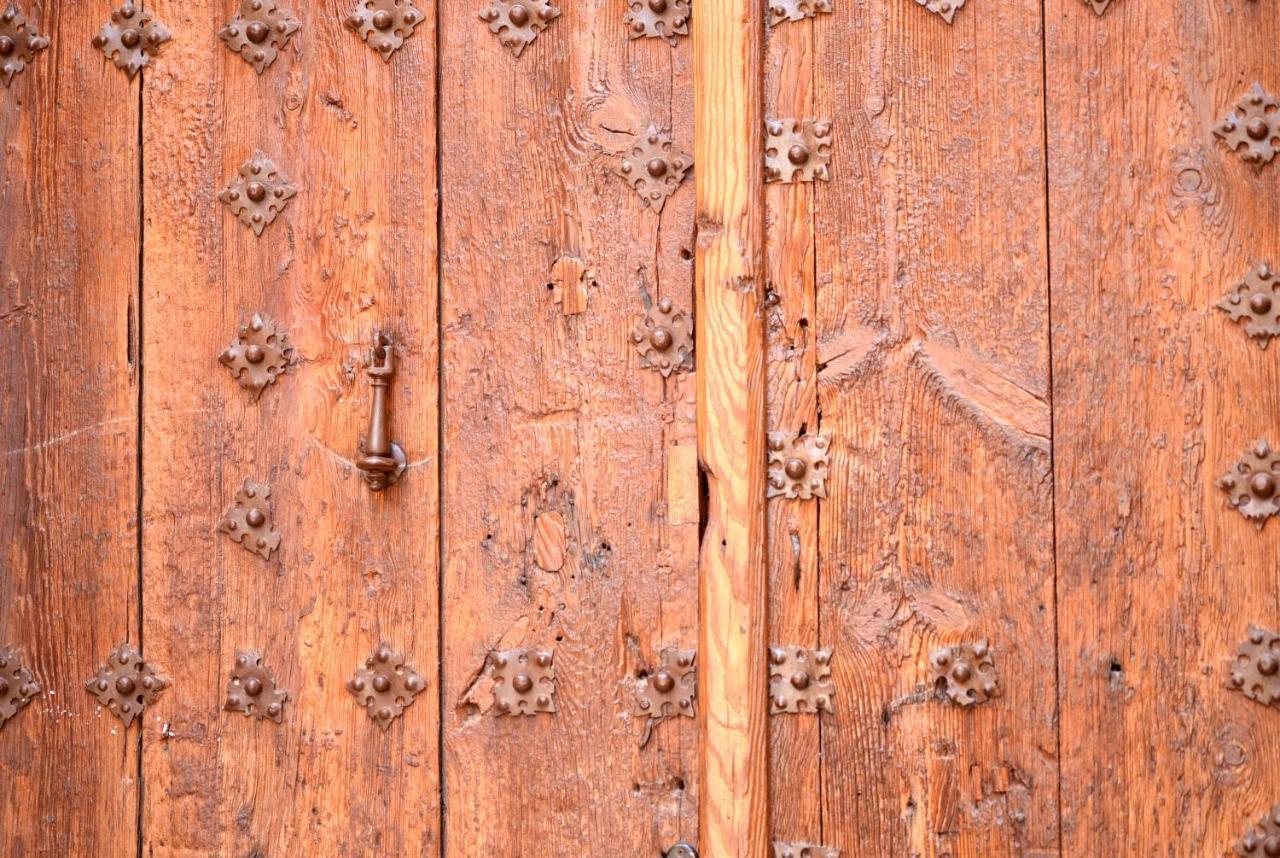~Bronze~ Edificio Historico S. Xvi. Centro Apartment Toledo Exterior photo
